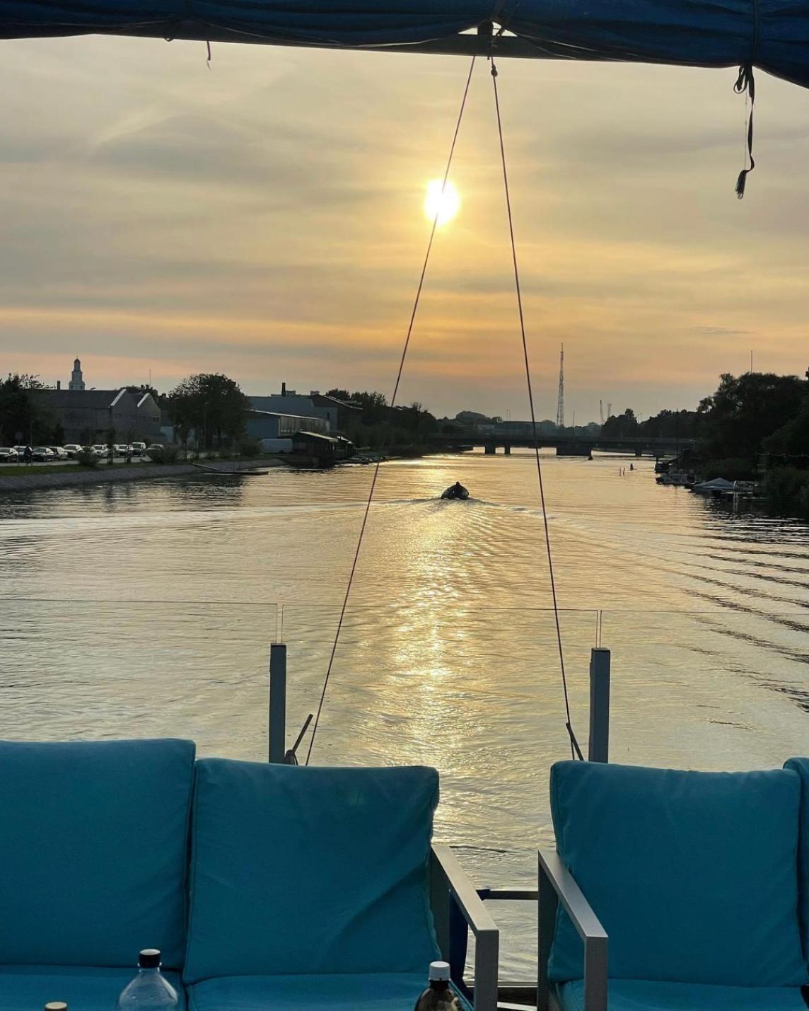 Houseboat On The Water Hotel Liepaja Exterior photo
